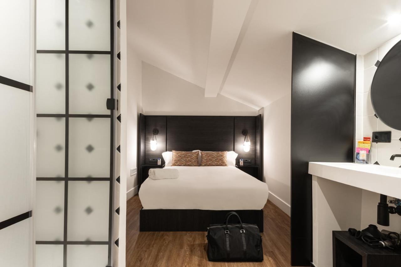 Toc Hostel Малага Экстерьер фото