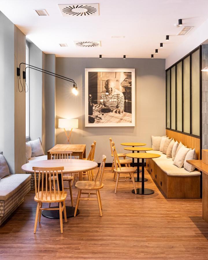 Toc Hostel Малага Экстерьер фото